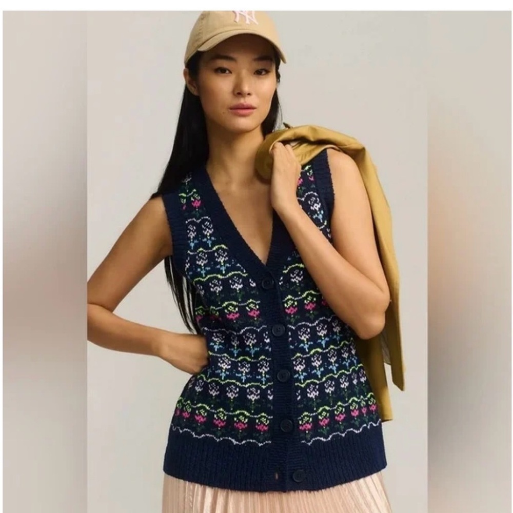 New Maeve Anthropologie Womens M Blue Floral Knit Button Front Sweater Vest
